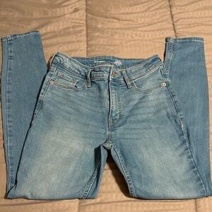 OLD NAVY High-Rise Rockstar Super Skinny Size 4